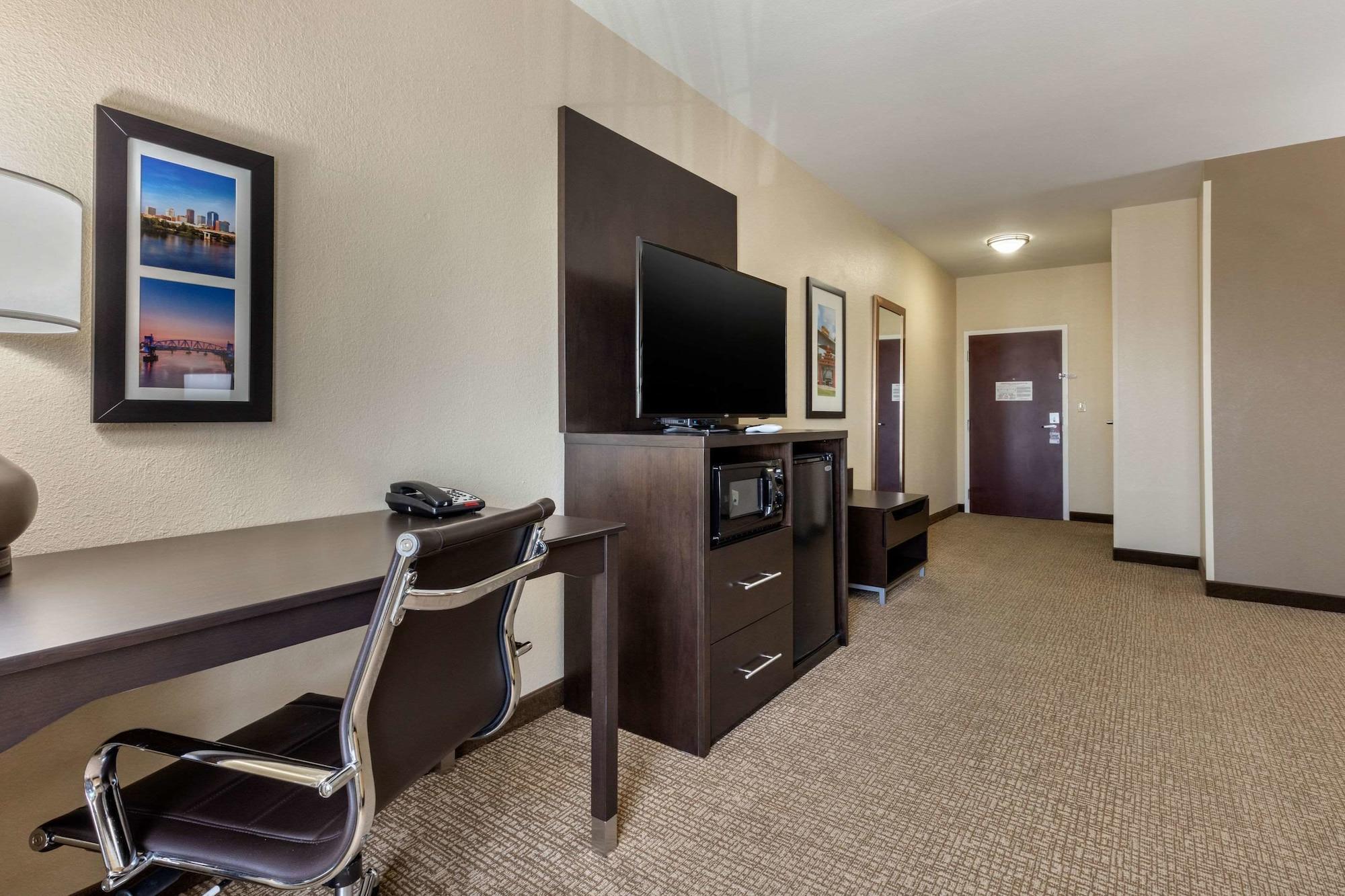 Comfort Inn & Suites North Little Rock Mccain Mall Esterno foto
