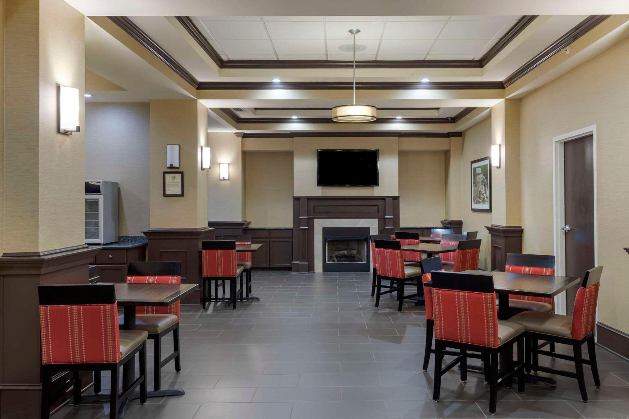 Comfort Inn & Suites North Little Rock Mccain Mall Esterno foto