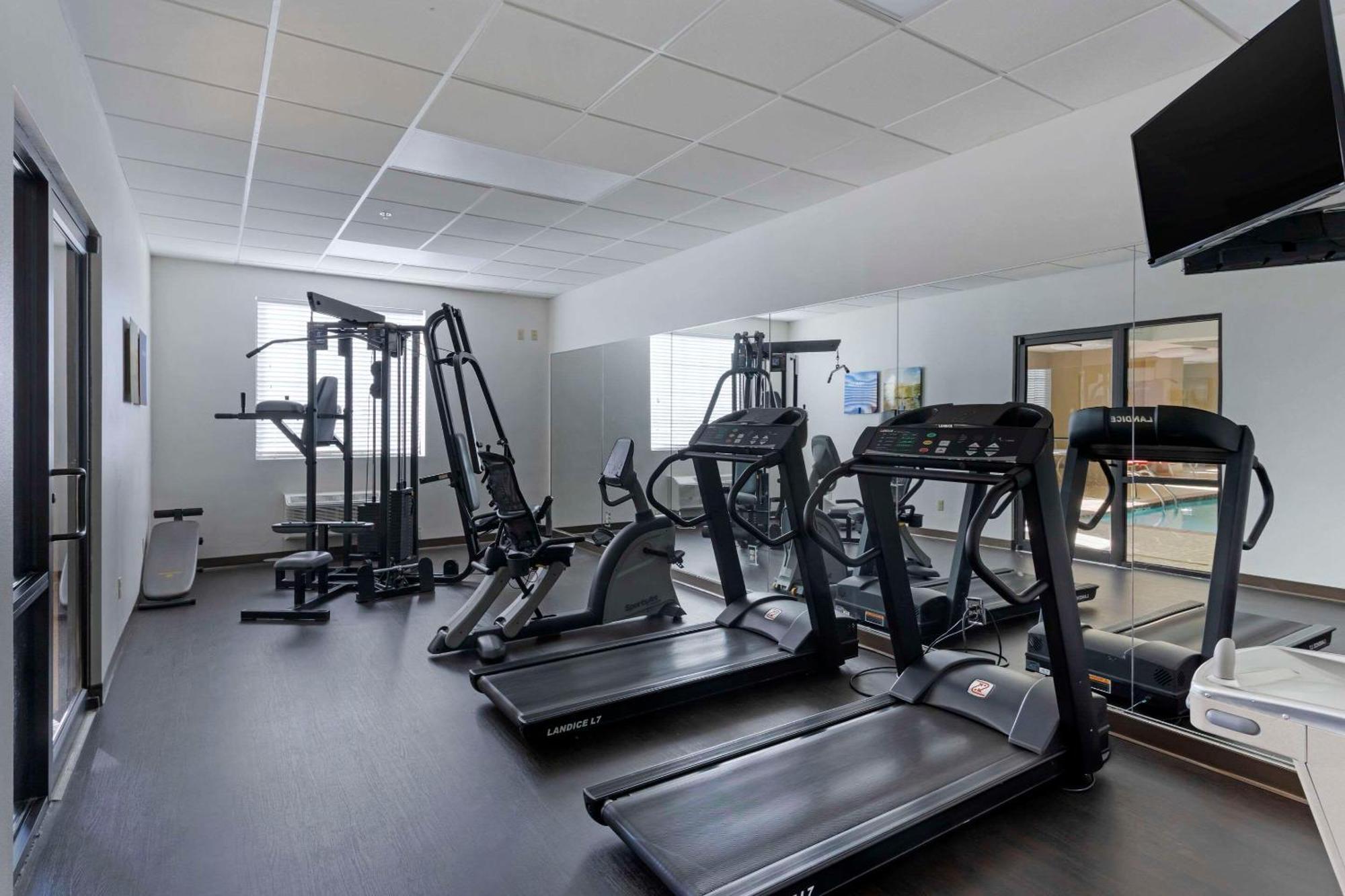 Comfort Inn & Suites North Little Rock Mccain Mall Esterno foto