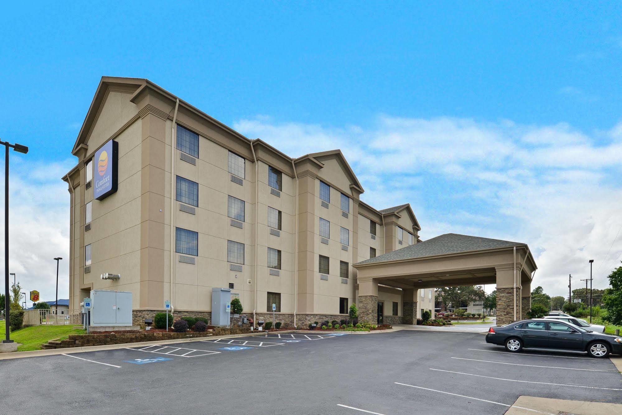 Comfort Inn & Suites North Little Rock Mccain Mall Esterno foto